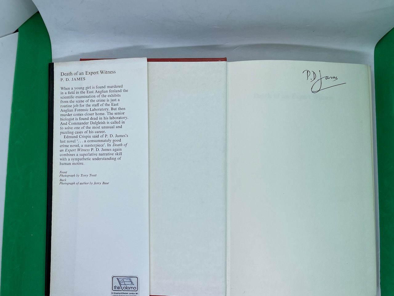 Death of an Expert Witness (SIGNED) - Image 4