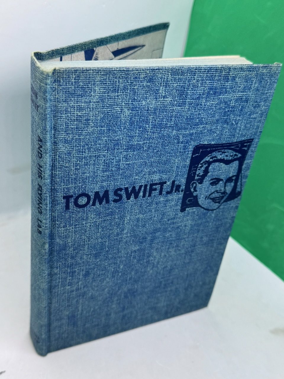 Tom Swift and his Flying Lab (New Tom Swift Jr Adventure #1)