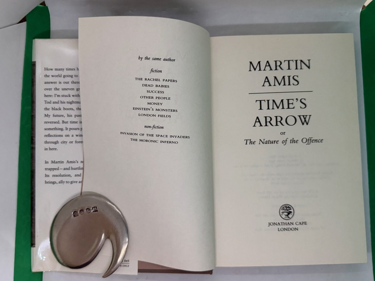 Time's Arrow, or the Nature of the Offence (SIGNED) - Image 6